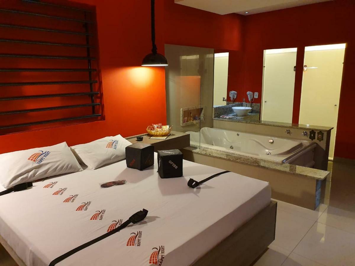 Happy Night (Adults Only) Hotel Cotia  Eksteriør billede